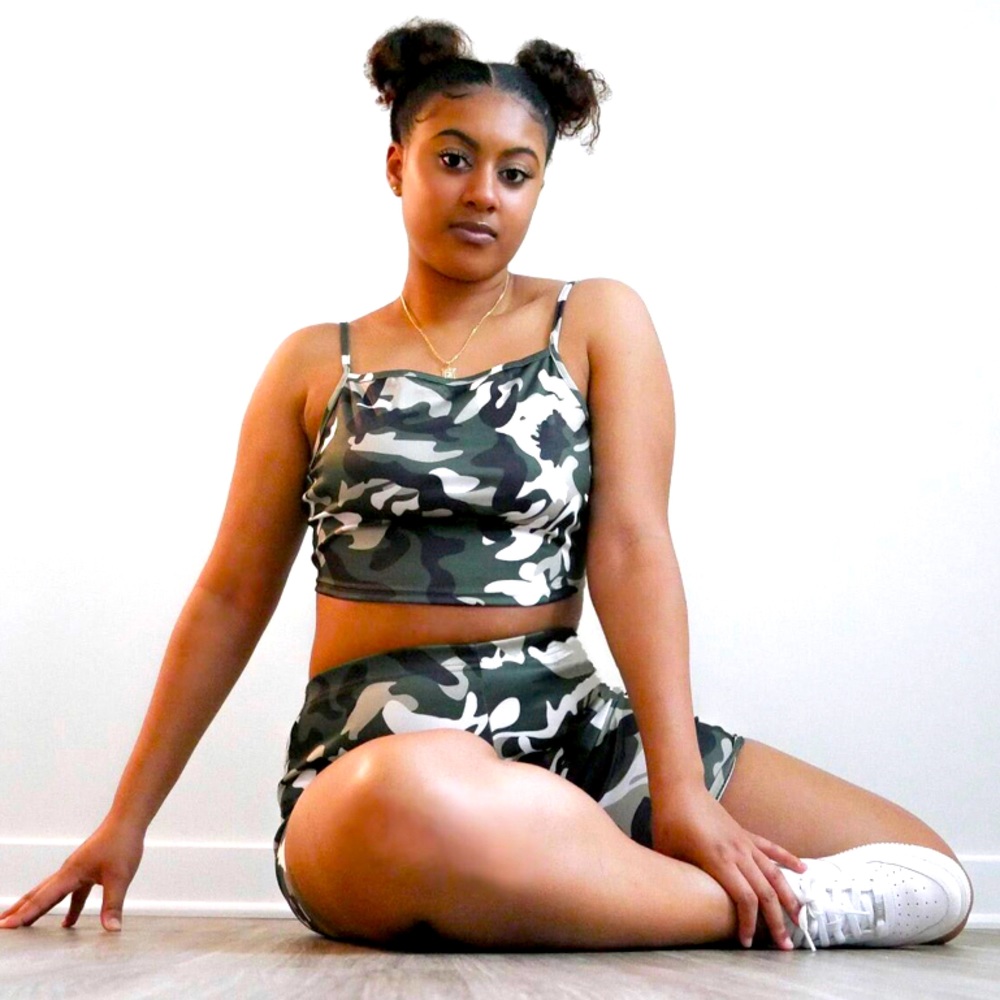 Green camo biker shorts set
